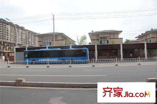 緹香名邸BRT1號(hào)線江家平方米站