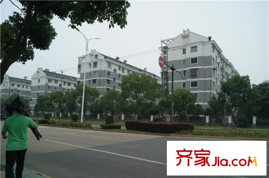 寶華家天下項(xiàng)目周邊2014-7-15