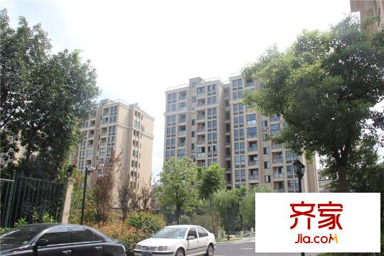 玲瓏灣小高層現(xiàn)房（2015.9.8）