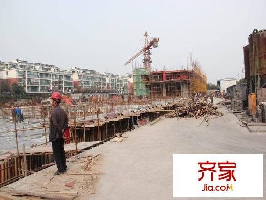 玲瓏灣項(xiàng)目現(xiàn)場（2013-03-28）