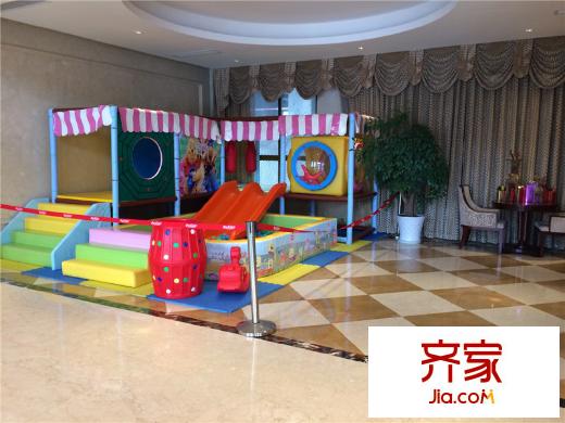 中嘉銀都水岸售樓處