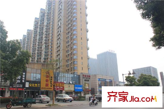 長(zhǎng)江越領(lǐng)萬達(dá)廣場(chǎng)