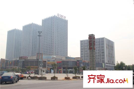 長(zhǎng)江越領(lǐng)萬達(dá)廣場(chǎng)