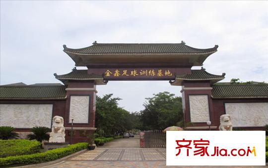 盈濱海灣雨林向西1000米足球訓(xùn)練基地