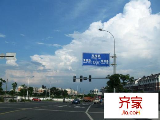 朗詩(shī)綠色街區(qū)2011.08實(shí)景