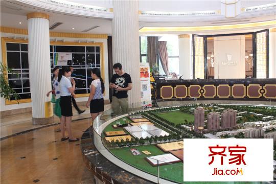 長(zhǎng)虹世紀(jì)榮廷樓部實(shí)景（2015.9.9）