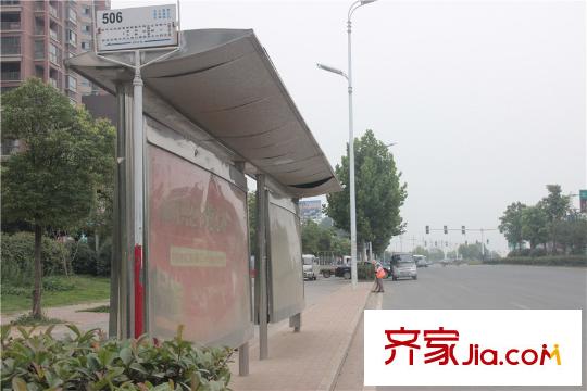 北城中環(huán)城公交站牌