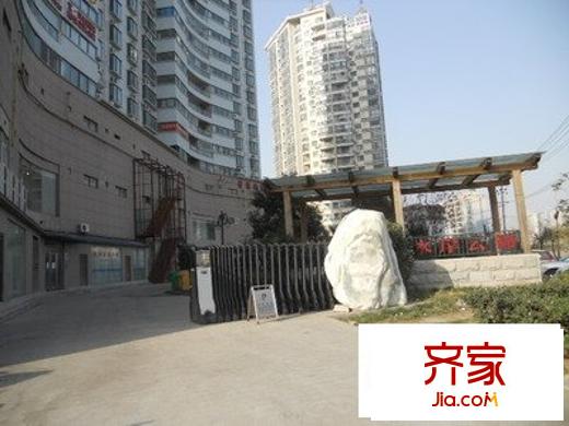 水岸云錦