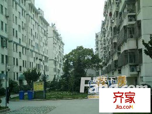 隆崗南村外景圖1