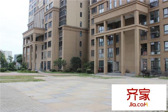 建業(yè)時(shí)光原著項(xiàng)目實(shí)景（2015.9.22）