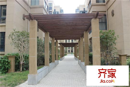 建業(yè)時(shí)光原著項(xiàng)目實(shí)景（2015.9.22）