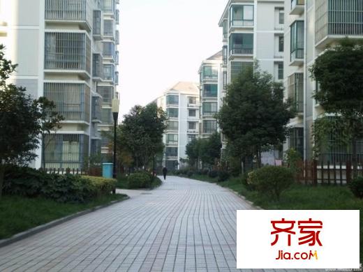 鳳凰城桂香堤岸外景圖 