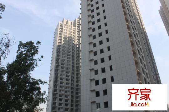 頂峰國際公寓外景圖D、F樓西立面（2012-10）