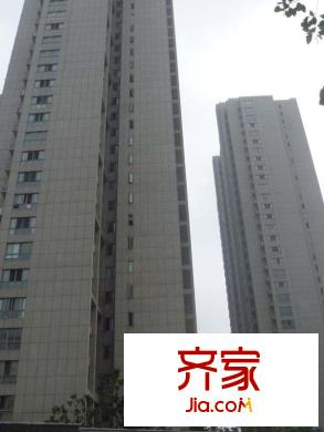 頂峰國際公寓實景圖工程進度（2012.8.20）
