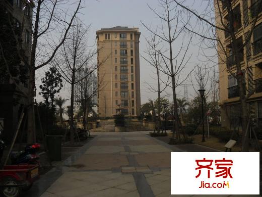 東冠繁華逸城外景圖 