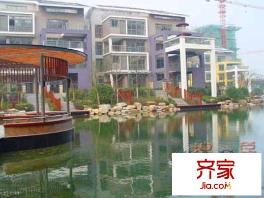 新華學(xué)府春天