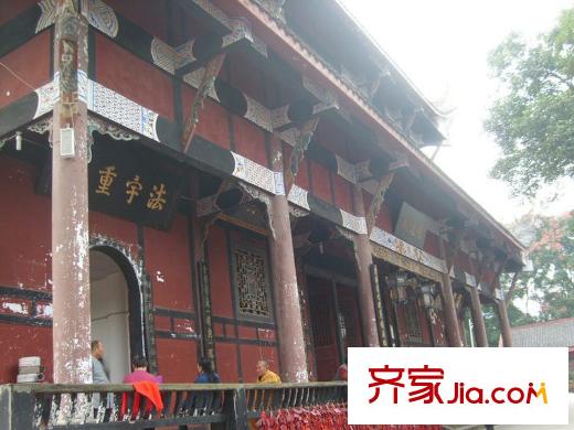 金域都會(huì)周邊配套大足石刻