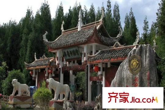 康德中央大街項目周邊畢茲卡綠宮風景區(qū)