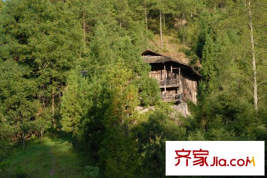 康德中央大街項目周邊黃水風景區(qū)