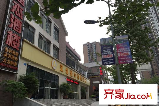 中商兩江公館項(xiàng)目周邊商業(yè)