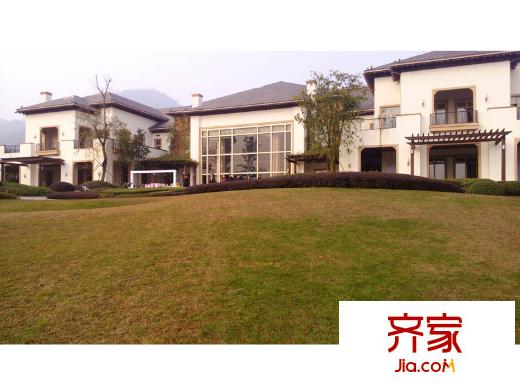 慶隆南山高爾夫國際社區(qū)小區(qū)高爾夫會所實景(2013.12.27)