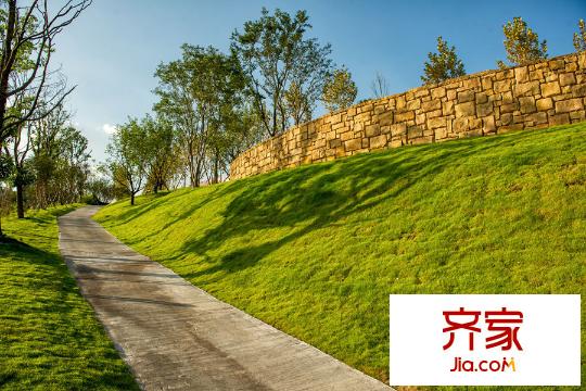 中航小鎮(zhèn)項(xiàng)目小區(qū)實(shí)景（2015.11.13）