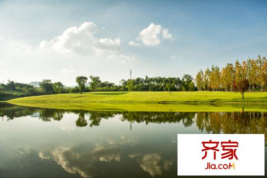 中航小鎮(zhèn)項(xiàng)目小區(qū)實(shí)景（2015.11.13）