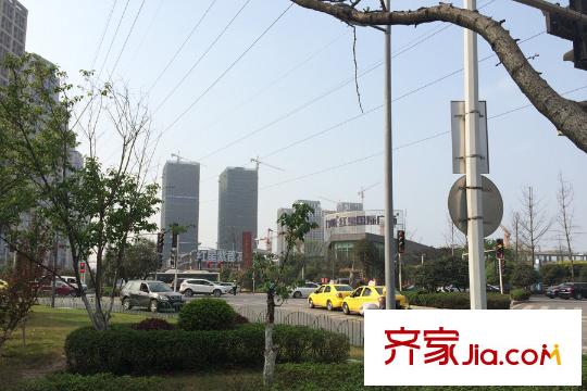 力帆紅星國(guó)際廣場(chǎng)紫檀莊園周邊道路