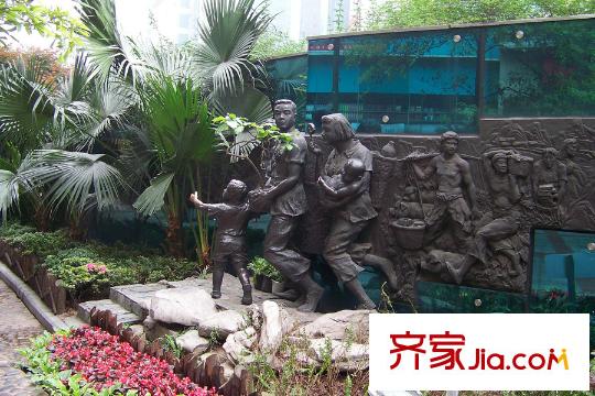 中潤(rùn)88號(hào)項(xiàng)目周邊三峽廣場(chǎng)