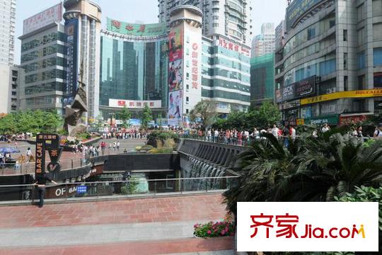 中潤(rùn)88號(hào)項(xiàng)目周邊三峽廣場(chǎng)