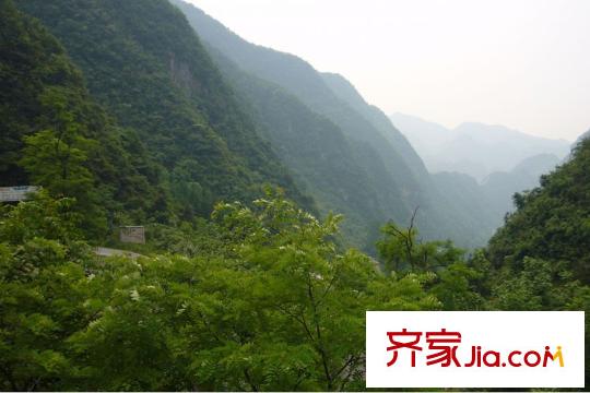 力帆婁山棲谷項(xiàng)目周邊婁山關(guān)風(fēng)景區(qū)