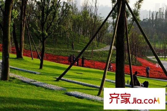 國博城周邊中央公園