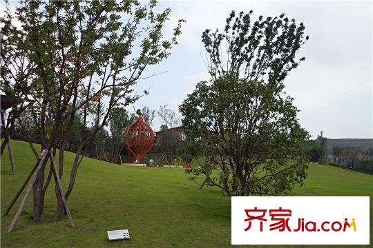 金茂國際生態(tài)新城周邊中央公園