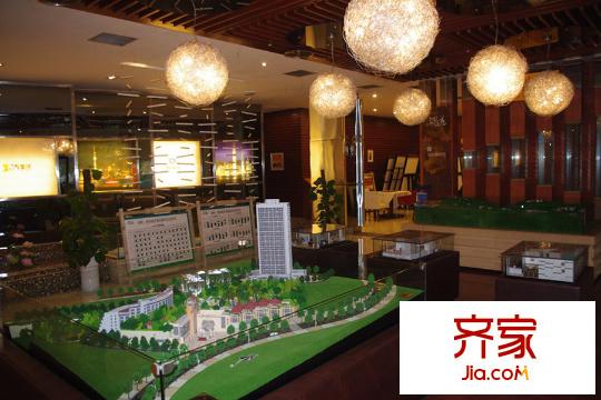 巴登巴登國(guó)際溫泉養(yǎng)生公寓售樓部沙盤實(shí)景（2010.11.02）