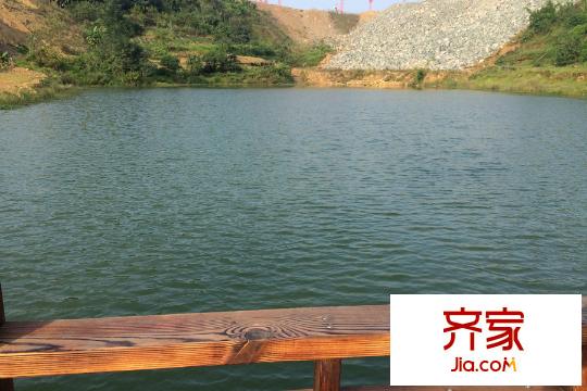 鵬潤(rùn)悅秀上東小區(qū)孟子湖實(shí)景（2015-9）