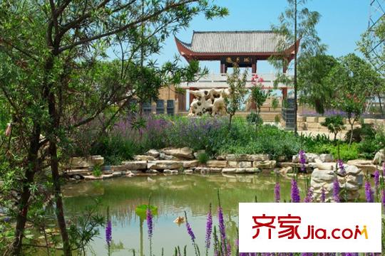 融創(chuàng)凡爾賽領(lǐng)館周邊照母山公園