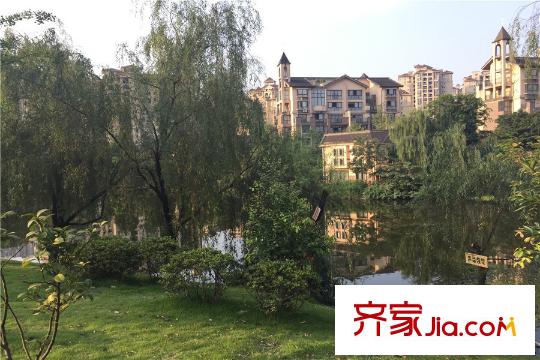 南方玫瑰城周邊戀湖公園