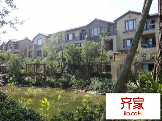 龍湖藍(lán)湖香頌外景圖
