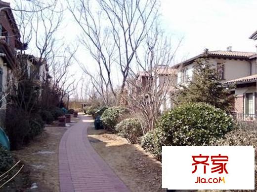 龍湖江與城原山別墅外景圖 