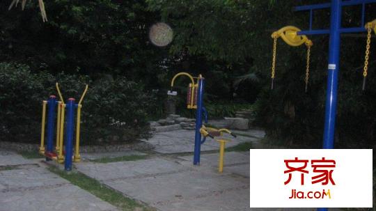 天水伴山居外景圖