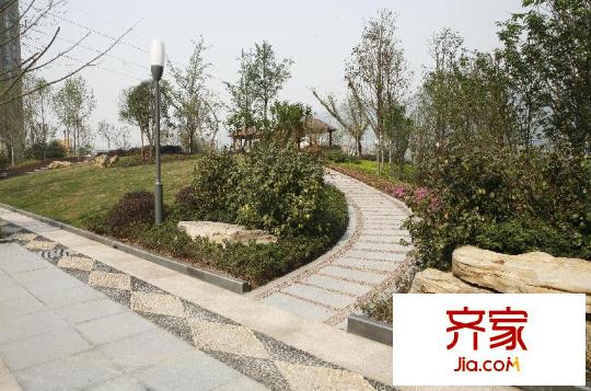 明發(fā)江南香郡外景圖