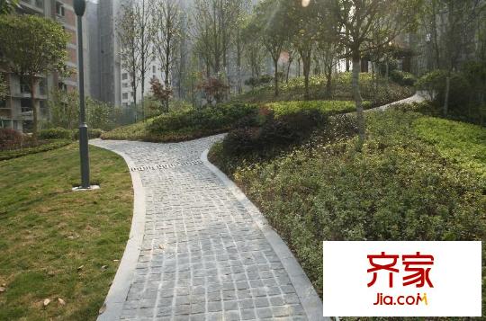 明發(fā)江南香郡外景圖