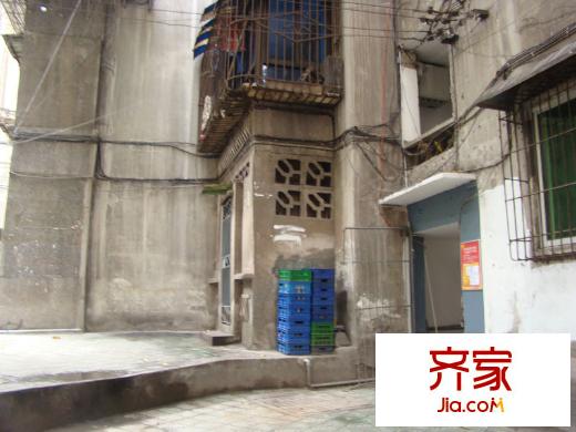 渝建村