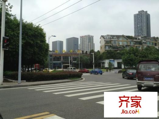 楓林秀水外景圖 