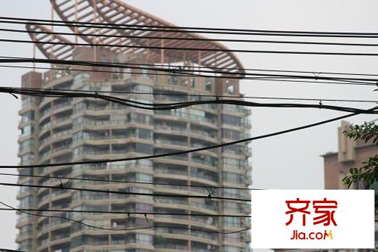 驕陽(yáng)天際