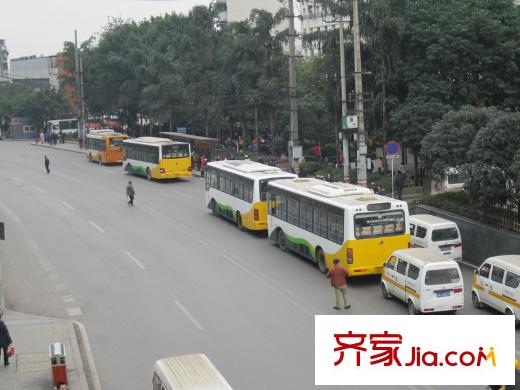 曦圓青崗灣周邊311公交車站