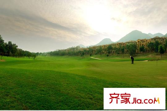 慶隆南山高爾夫國際社區(qū)璽館周邊200米高爾夫球場配套