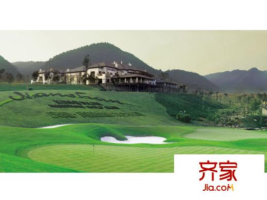 慶隆南山高爾夫國際社區(qū)璽館小區(qū)高爾夫球場實景（2013.12.27）