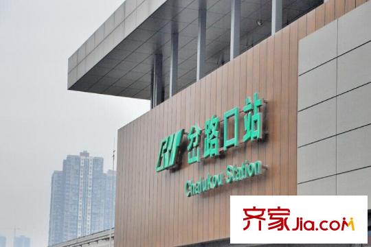 浩博幾米陽(yáng)光岔路口輕軌站