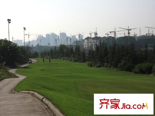 遠洋高爾夫國際社區(qū)果嶺洋樓配套圖社區(qū)內(nèi)高爾夫球場